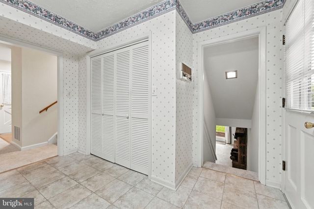 19452 HICKORY DR, Culpeper, VA 22701