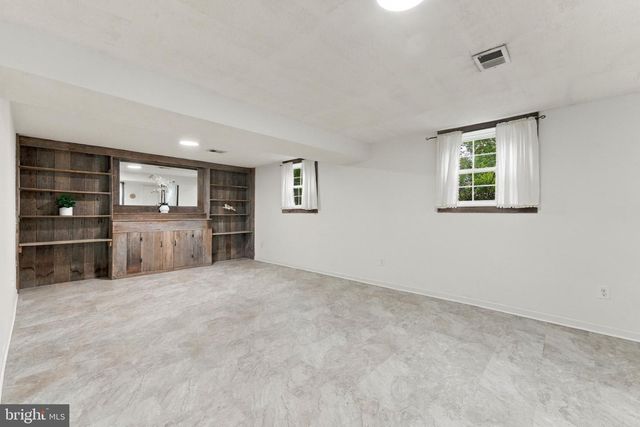 19452 HICKORY DR, Culpeper, VA 22701
