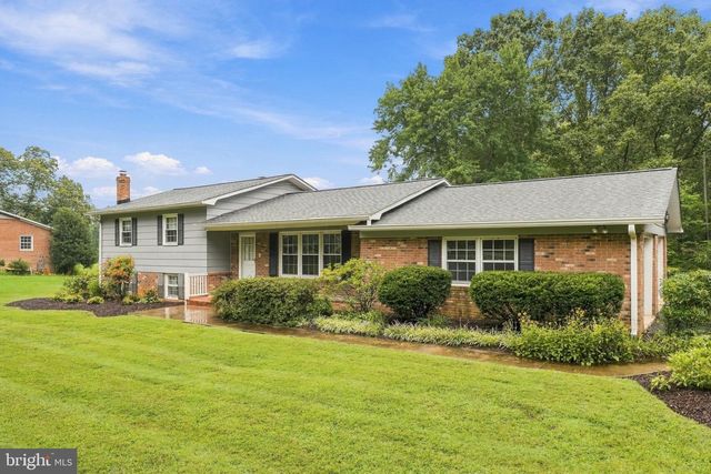 19452 HICKORY DR, Culpeper, VA 22701