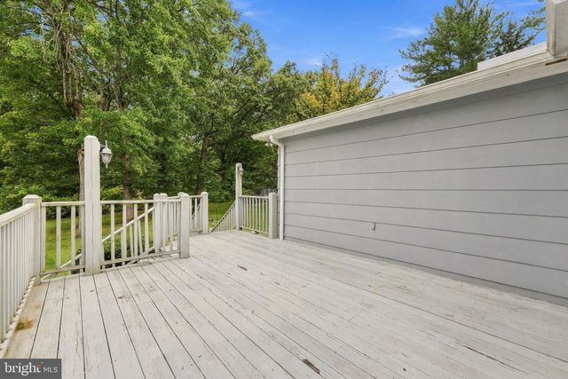 19452 HICKORY DR, Culpeper, VA 22701