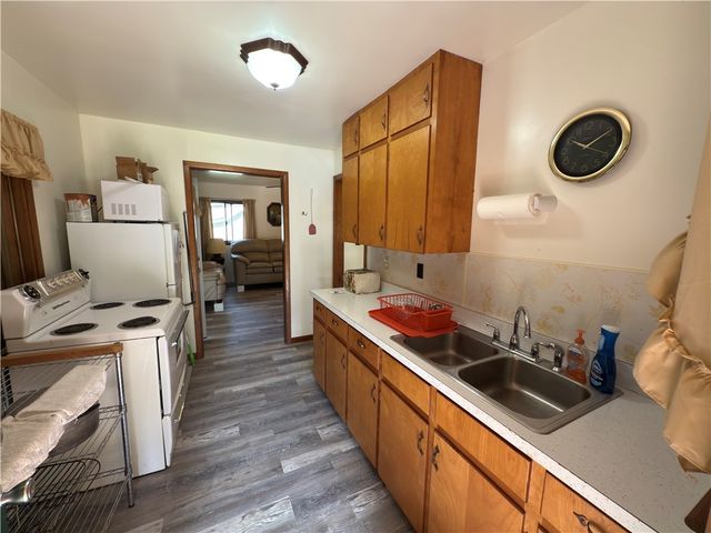 876 N Tunnel Rd, Rockland Twp, PA 16374