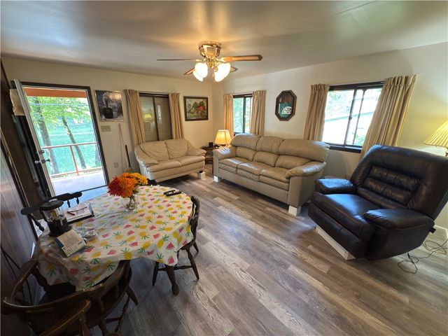 876 N Tunnel Rd, Rockland Twp, PA 16374