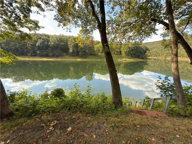 876 N Tunnel Rd, Rockland Twp, PA 16374