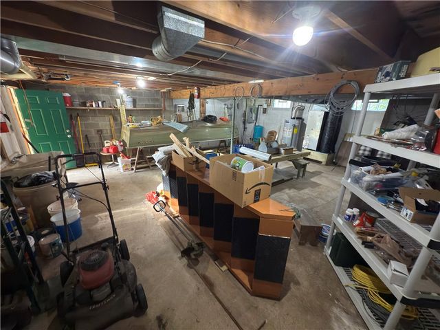 876 N Tunnel Rd, Rockland Twp, PA 16374