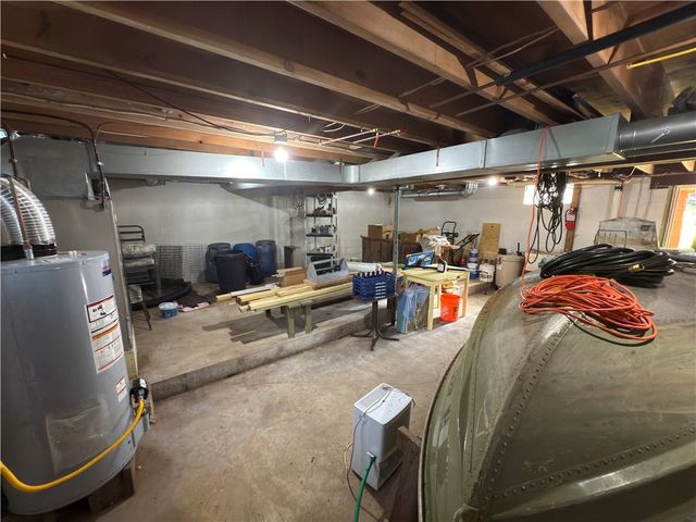 876 N Tunnel Rd, Rockland Twp, PA 16374