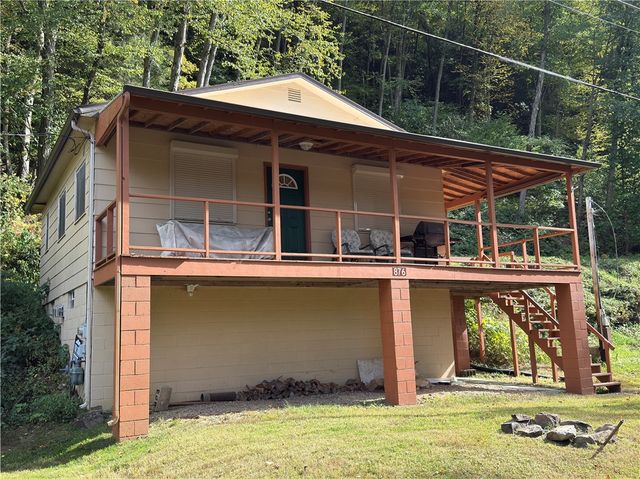876 N Tunnel Rd, Rockland Twp, PA 16374