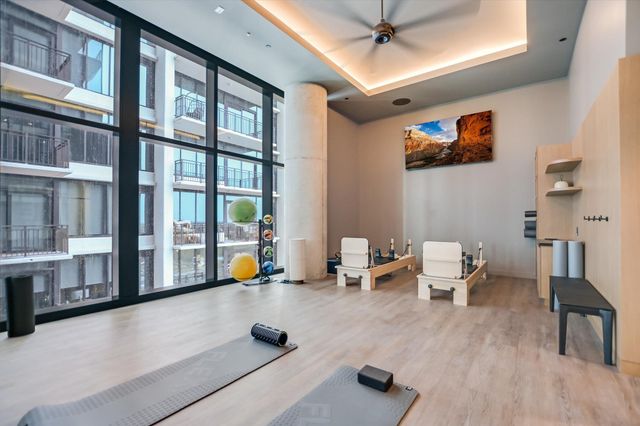 610 Davis ST 2803, Austin, TX 78701