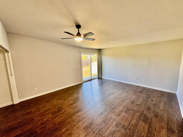 1194 Wesley Ln, Auburn, CA 95603
