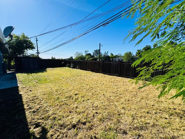 1194 Wesley Ln, Auburn, CA 95603