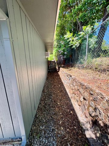 1194 Wesley Ln, Auburn, CA 95603