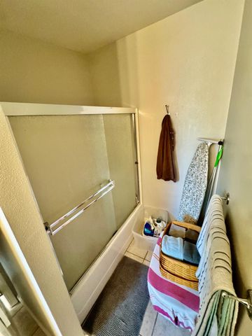 1194 Wesley Ln, Auburn, CA 95603