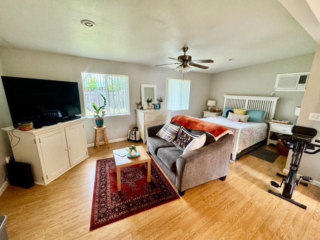 1194 Wesley Ln, Auburn, CA 95603