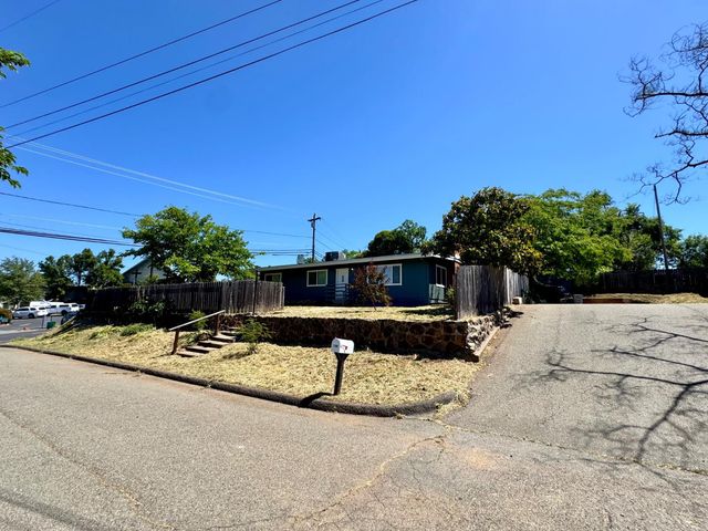 1194 Wesley Ln, Auburn, CA 95603