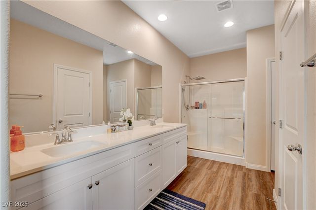 1813 Classic Novel Street, Las Vegas, NV 89115