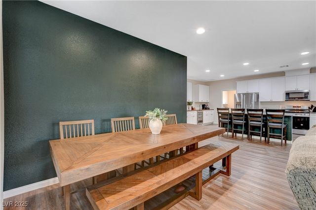 1813 Classic Novel Street, Las Vegas, NV 89115