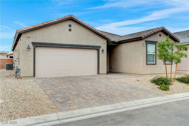 1813 Classic Novel Street, Las Vegas, NV 89115