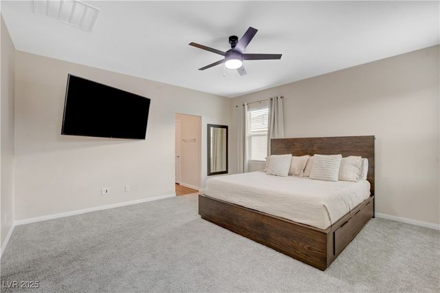 1813 Classic Novel Street, Las Vegas, NV 89115