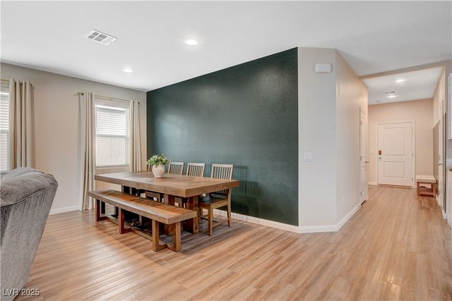 1813 Classic Novel Street, Las Vegas, NV 89115