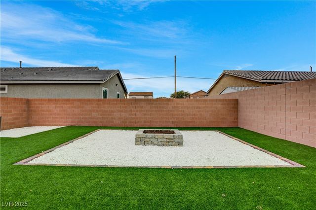 1813 Classic Novel Street, Las Vegas, NV 89115