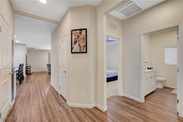 1813 Classic Novel Street, Las Vegas, NV 89115