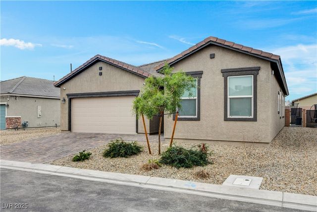 1813 Classic Novel Street, Las Vegas, NV 89115