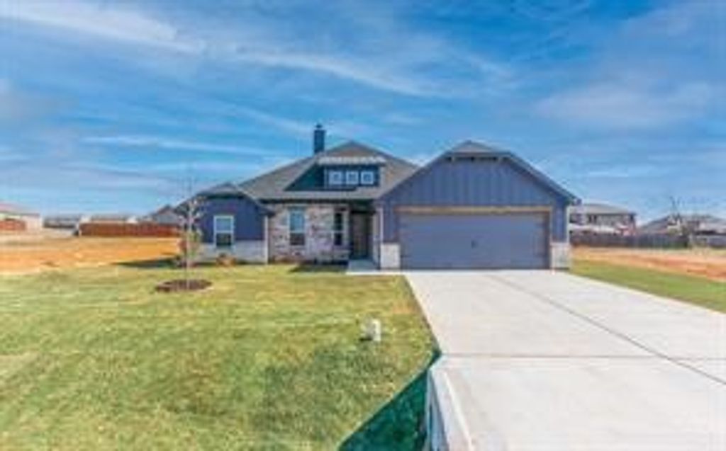 3107 Promenade Drive, Granbury, TX 76049