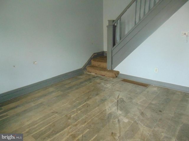 1142 CARL MILLER BLVD, Camden, NJ 08104