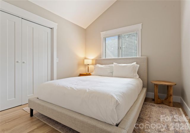 240 Shoreline Loop, Mooresville, NC 28117