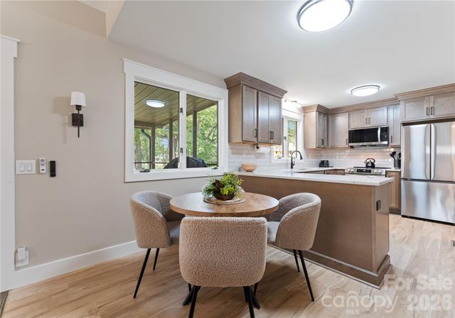 240 Shoreline Loop, Mooresville, NC 28117