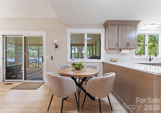 240 Shoreline Loop, Mooresville, NC 28117