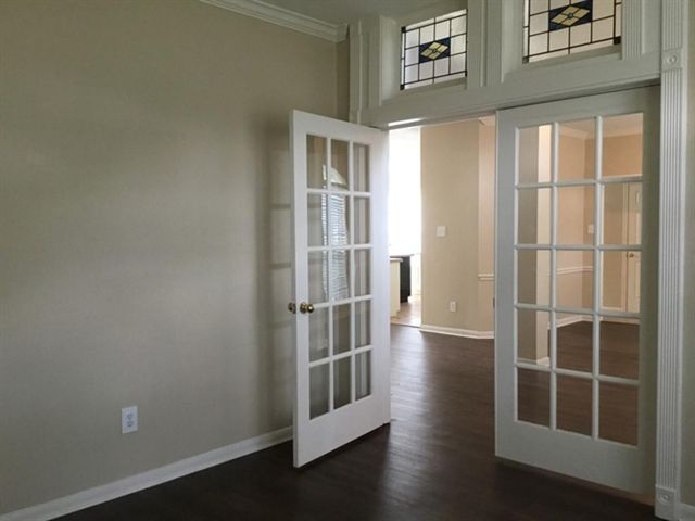 141 S Laguna Pointe Drive, League City, TX 77573