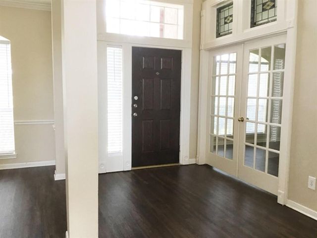 141 S Laguna Pointe Drive, League City, TX 77573