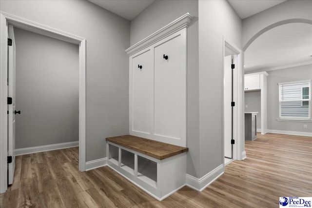 1015 Wessex Dr, Florence, SC 29501