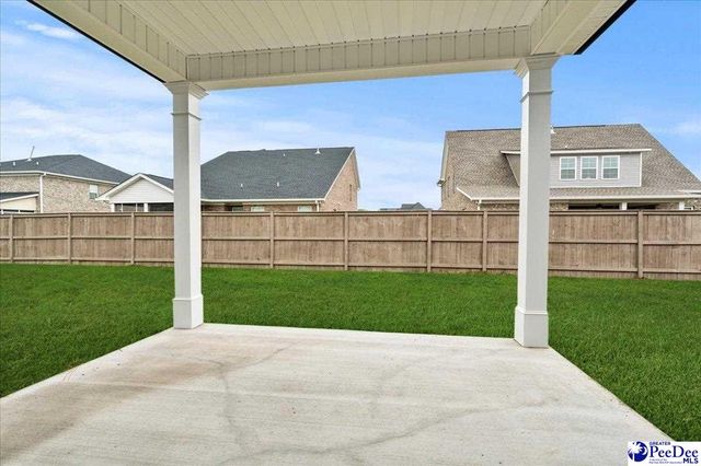 1015 Wessex Dr, Florence, SC 29501