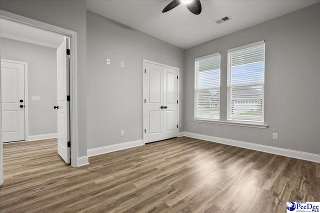 1015 Wessex Dr, Florence, SC 29501