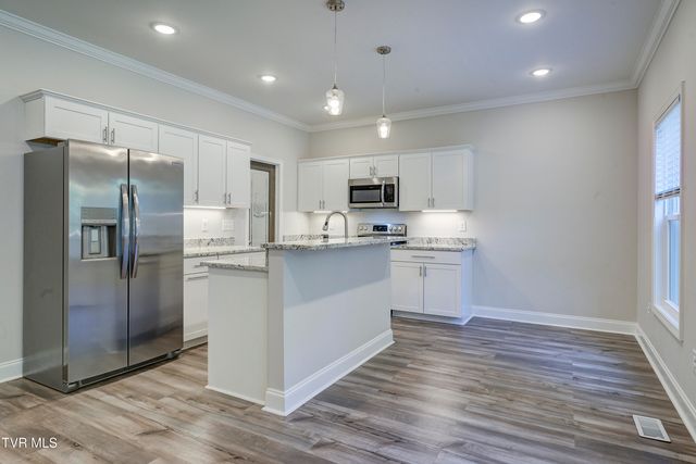 872 Ava Drive, Kingsport, TN 37663