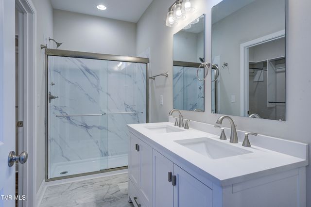 872 Ava Drive, Kingsport, TN 37663