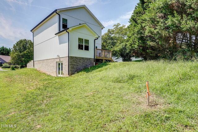 872 Ava Drive, Kingsport, TN 37663