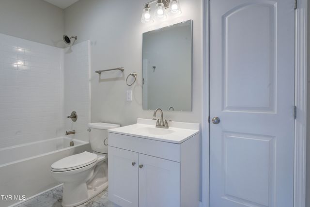 872 Ava Drive, Kingsport, TN 37663