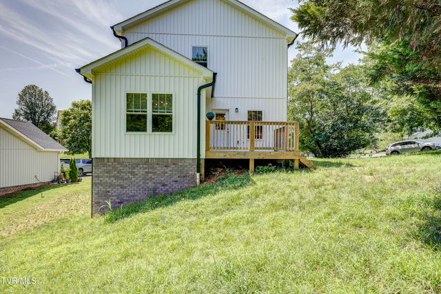 872 Ava Drive, Kingsport, TN 37663