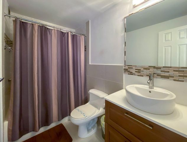 3505 S Ocean Drive 806, Hollywood, FL 33019