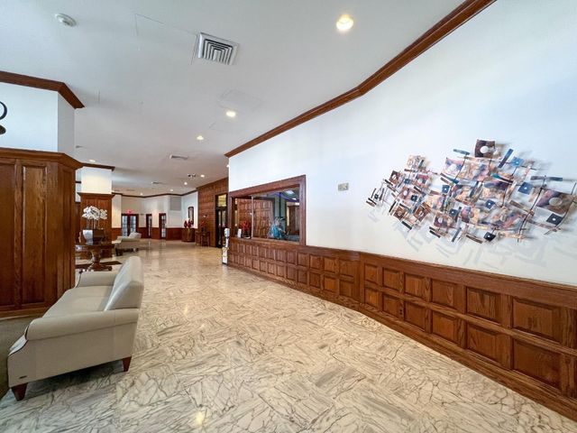 3505 S Ocean Drive 806, Hollywood, FL 33019