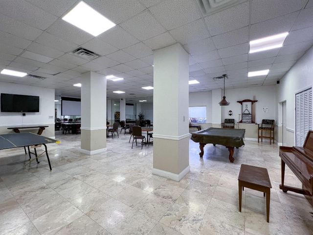 3505 S Ocean Drive 806, Hollywood, FL 33019