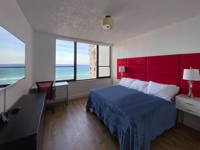 3505 S Ocean Drive 806, Hollywood, FL 33019