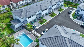 5125 SW 37th St, Pembroke Park, FL 33023