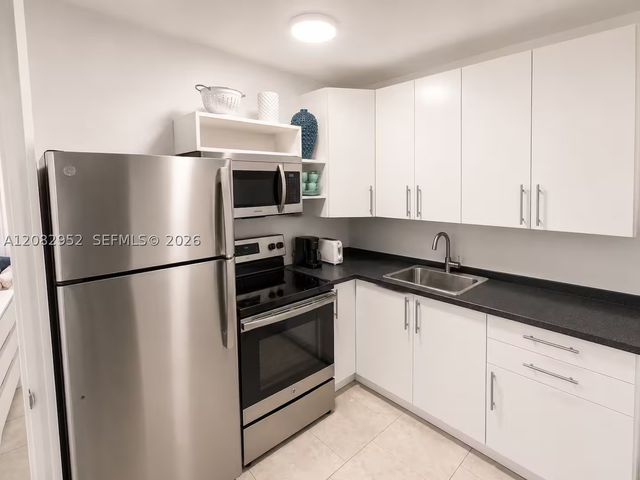 2900 N Ocean Blvd 4, Fort Lauderdale, FL 33308