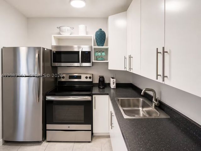 2900 N Ocean Blvd 4, Fort Lauderdale, FL 33308