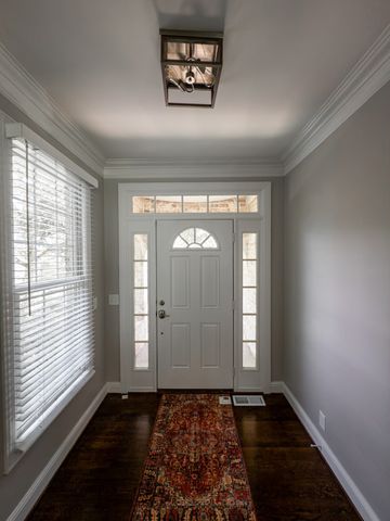 525 32nd Ave, S, Nashville, TN 37212