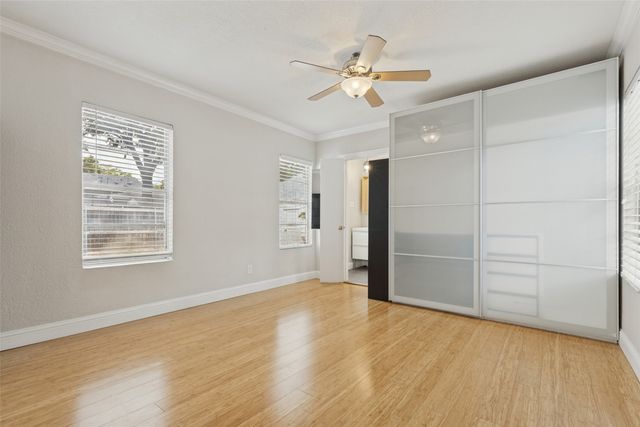8714 Forest Hills Boulevard, Dallas, TX 75218