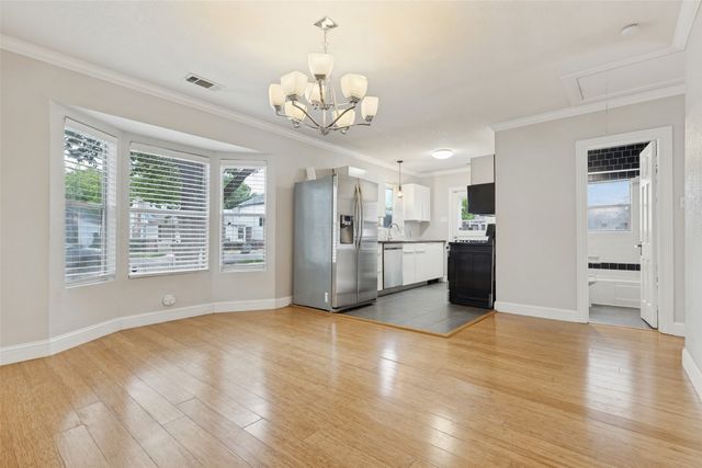 8714 Forest Hills Boulevard, Dallas, TX 75218